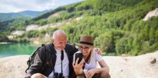 Unterwegs außerhalb der Komfortzone: 4 Tipps für Reisen im Alter Reisen im Alter ist für viele von uns ein lang ersehnter Traum. Umso schöner, wenn dieser Traum dann auch verwirklicht wird. Bildquelle: © Getty Images / Unsplash.com