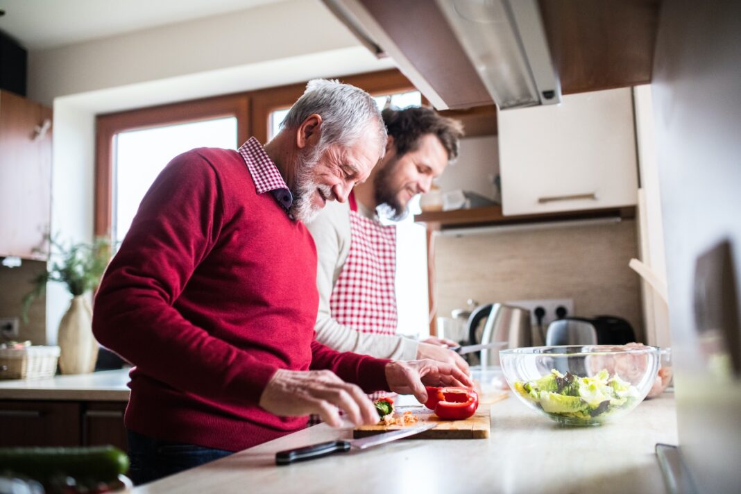 Eine ausgewogene und gesunde Ernährung wirkt sich in jedem Fall positiv auf das gesamte Wohlbefinden aus. Bildquelle: © Getty Images / Unsplash.com