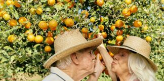 4 Tipps für ein erfülltes Liebesleben Das Liebesleben darf auch in der Generation 59plus einen wichtigen Stellenwert haben. Bildquelle: © Natalia Blauth / Unsplash.com