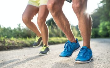 Sportphysiotherapie für Amateursportler: Verletzungen vermeiden und Leistung steigern Unsere Gelenke wollen ab einem bestimmten Alter besonders gefördert und unterstützt werden, um uns möglichst reibungslos ins hohe Alter zu tragen. Bildquelle: © Getty Images / Unsplash.com