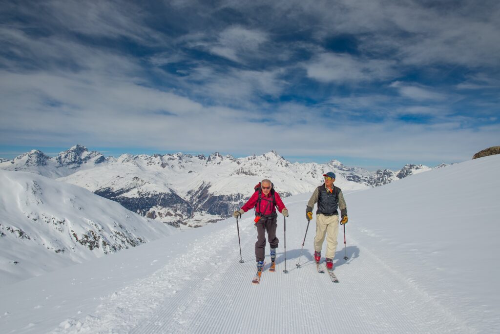 Wer aktiven Wintersport betreibt, sollte sich auch physiotherapeutisch gut beraten und ggf. behandeln lassen. Bildquelle: © Getty Images / Unsplash.com