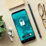 Denken Sie frühzeitig daran Passwörter zu hinterlegen, damit im Falle des Falles die Angehörigen Zugang z. B. zum Onlinebanking erhalten. Bildquelle: © Dan Nelson / Unsplash.com
