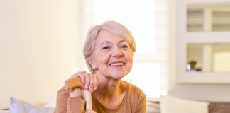 Der Traum vom selbstbestimmten Leben im Alter kann Wirktlichkeit werden Wenn die eigene Mobilität nachlässt werden Hilfsmittel die uns zu einem selbstbestimmten Leben verhelfen immer wichtiger. Bildquelle: © Getty Images / Unsplash.com