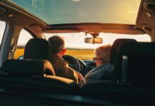 Roadtrip für Ältere – Deutschland abseits touristischer Hochburgen entdecken Warum nicht mal wieder mit dem Auto verreisen und einen tollen Roadtrip zu den schönsten Stellen Deutschlands machen?!. Bildquelle: © Getty Images / Unsplash.com