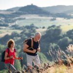 Einfach mal abtauchen und die Seele beim Wandern baumeln lassen. Das geht ganz wunderbar im kleinen Dörfchen Schlinig in Südtirol. Bildquelle: © Getty Images / Unsplash.com