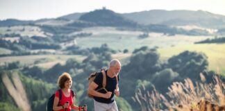 Ein entspannendes Wochenende im idyllischen Schlinig Einfach mal abtauchen und die Seele beim Wandern baumeln lassen. Das geht ganz wunderbar im kleinen Dörfchen Schlinig in Südtirol. Bildquelle: © Getty Images / Unsplash.com