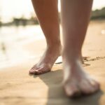 Gönnen Sie Ihren Füßen regelmäßig etwas Fußcreme? Wenn nicht, dann wäre es jetzt ein guter Zeitpunkt damit zu beginnen. Bildquelle: Getty Images / Unsplash.com