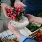 Gehen Sie mit selbst mitgebrachten Taschen und Netzen einkaufen, damit vermeiden wir zusätzlichen Verpackungsmüll. Bildquelle: © Getty Images / Unsplash.com