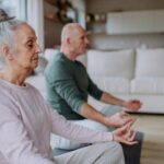 Meditieren Sie doch ganz einfach zuhause – mit der Meditationsapp AWAVE haben Sie Zugriff auf unterschiedlichste Formen der Meditation. BIldquelle: © Getty Images /Unsplash.com
