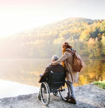 Sicherheit geht vor: Wie Treppenlifte die Mobilität und Unabhängigkeit verbessern Jede Form von Hilfsmittel die uns unsere Mobilität und Eigenständigkeit bewahrt ist wertvoll. Bildquelle: Getty Images / Unsplash.com