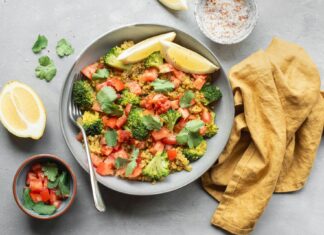 Wie bekommt man als Veganer alle Nährstoffe? Was bedeutet vegan überhaupt? Was bedeutet eigentlich vegan? Wir klären auf und zeigen Ihnen was es bei die Form der Ernährung zu beachten gilt. Bildquelle: © Olimpia Davies / Unsplash.com