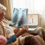 E-Health, also der Einsatz von digitalen Technologien im Gesundheitswesen, erhält in Deutschland immer mehr Einzug und wird immer häufiger umgesetzt und genutzt. Bildquelle: © Getty Images / Unsplash.com