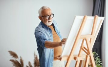 Die Generation 59plus und Kunst: Wie Malen nach Zahlen die kognitive Gesundheit unterstützt Kunst, in Form von Malen nach Zahlen fördert die Kreativität, die Konzentration und sorgt zugleich für Stressabbau. Bildquelle: © Getty Images / Unsplash.com