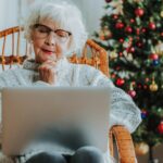 Viele Weihnachtsgeschenke werden inzwischen online gekauft. Achten Sie darauf für welche Bezahlart Sie sich entscheiden. Bildquelle: © Getty Images / Unsplash.com