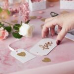Selbst gestaltete Dankeskarten sind auch ein tolles Geschenk an das Brautpaar. Bildquelle: © Olivie Strauss / Unsplash.com