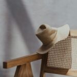 Auch im Möbelbereich wird die heimische Birke immer häufiger genutzt, da sie ein heimisches und somit nachhaltiges Holz ist. Bildquelle: © Yianni Mathioudakis / Unsplash.com