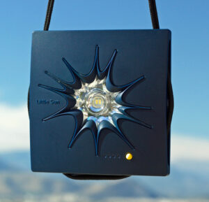 Little Sun Charge. Solar-Ladestation.
