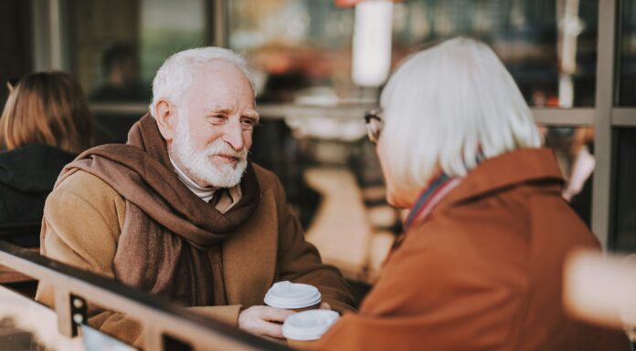 Partnersuche 59plus: So klappt der Neustart in die Liebe Auch mit 59plus ist die Partnersuche ein spannendes Abenteuer. Bildquelle: © Getty Images / Unsplash.com