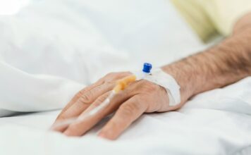 Selbstbestimmt leben und selbstbestimmt sterben SELBSTBESTIMMT sterben ist für viele von uns ein inniger Wunsch, doch in Deutschland leider bisher nicht so leicht umsetzbar. Wir versuchen aufzuklären! Bildquelle: © Getty Images / Unsplash.com