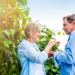 Damit wir uns optimal wohlfühlen ist eine gute Beweglichkeit ganz wichtig. Durch regelmäßige Physiotherapie können Sie ihren Körper ideal unterstützen möglichst lange mobil zu bleiben. Bildquelle: © Getty Images / Unsplash.com