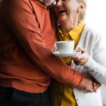 Um ganz entspannt in seinem gewohnten alt werden zu können, ist es sinnvoll im Vorfeld wichtige Entscheidungen in Sachen Mobilität zu treffen – vor allem in den eigenen vier Wänden. Bildquelle: © Curated Lifestyle / Unsplash.com